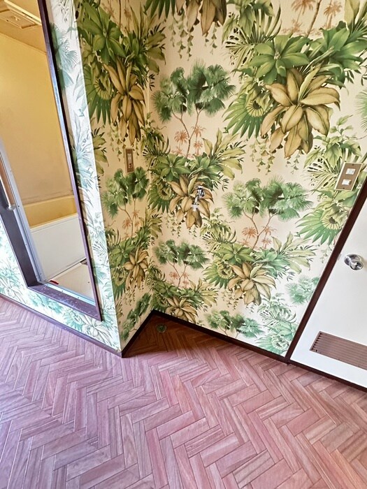 物件内観写真12　(洗濯機置場)