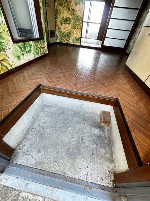 物件内観写真21　(玄関)