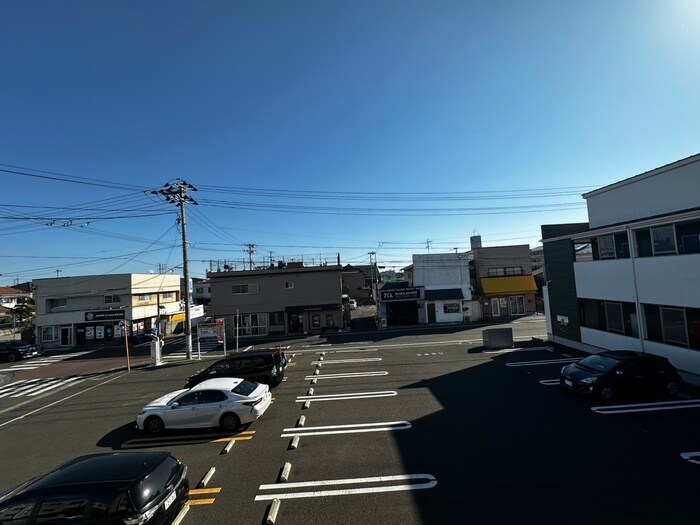 物件内観写真22　(室内からの展望)