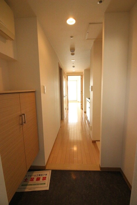 物件内観写真17　(玄関)