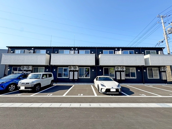 メリディアン川平伍番館の物件外観写真