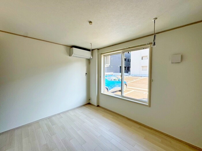 物件内観写真17　(居室)