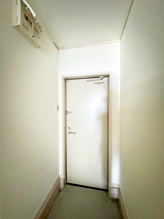 物件内観写真21　(玄関)