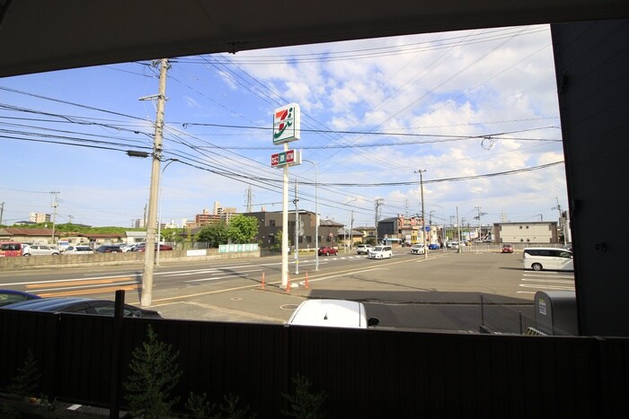 物件内観写真22　(室内からの展望)