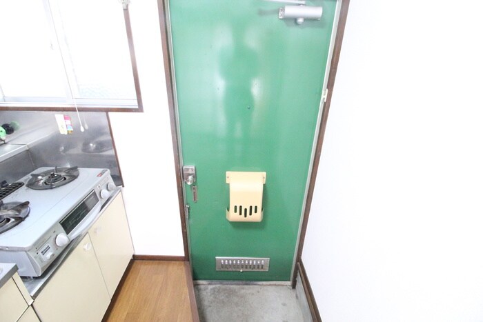 物件内観写真15　(玄関)