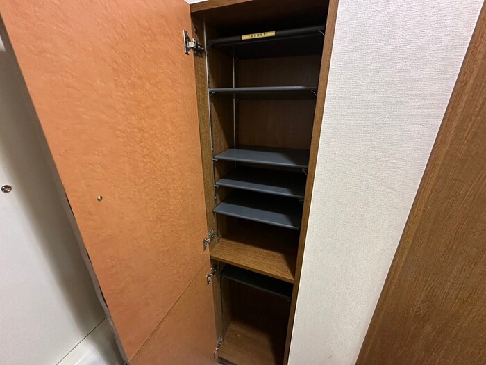 物件内観写真16　(靴箱)