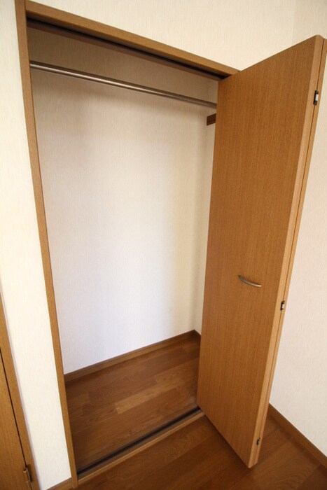 物件内観写真10　(収納)