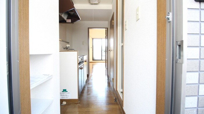 物件内観写真18　(廊下)