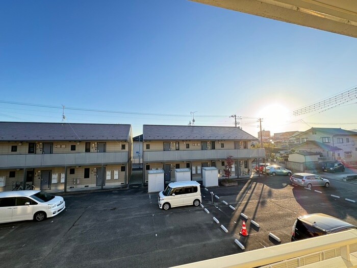 物件内観写真22　(室内からの展望)