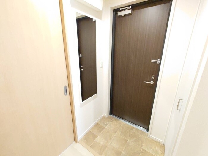 物件内観写真19　(玄関)