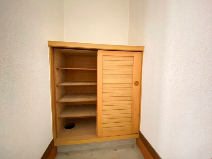 物件内観写真16　(靴箱)