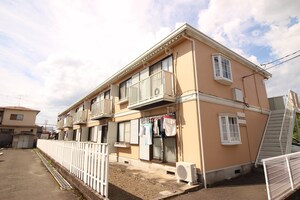 ファミ－ユ椿２外観写真