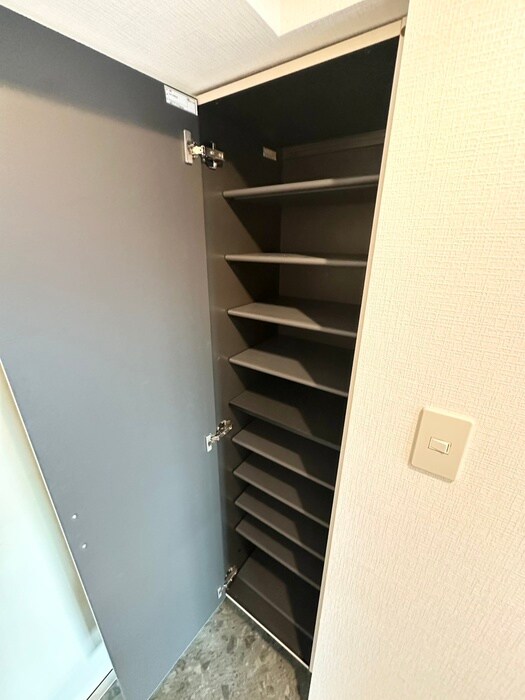 物件内観写真19　(靴箱)