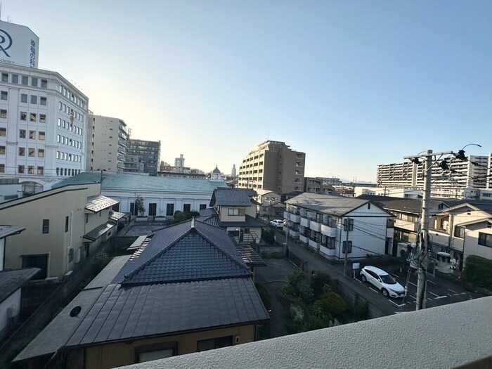 物件内観写真22　(室内からの展望)