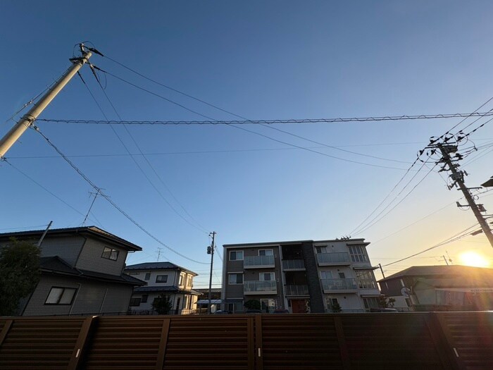 物件内観写真22　(室内からの展望)