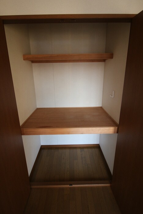 物件内観写真12　(収納)