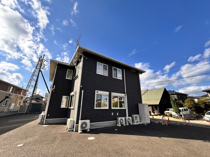 物件外観写真2　(その他)