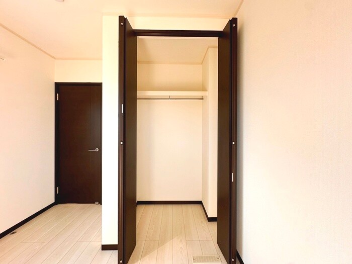 物件内観写真8　(収納)