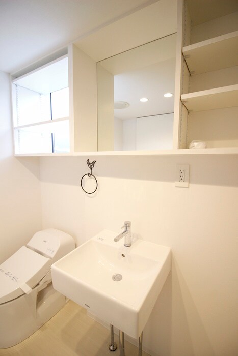 物件内観写真15　(洗面)