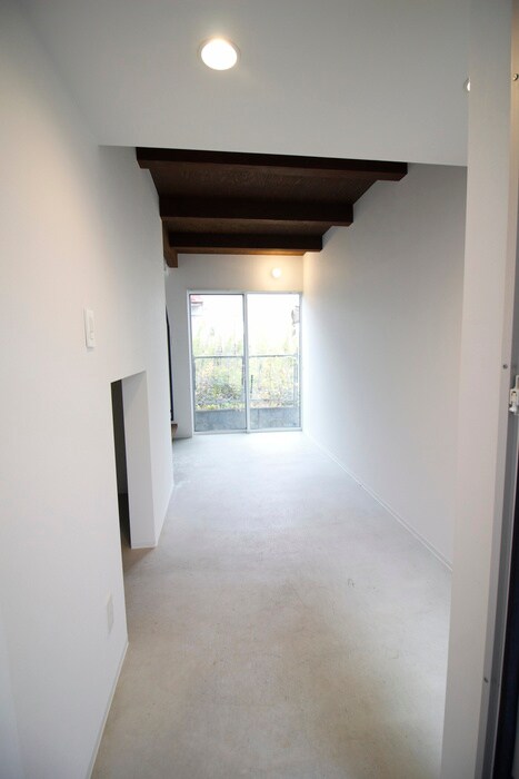 物件内観写真17　(玄関)