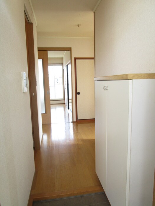 物件内観写真17　(廊下)