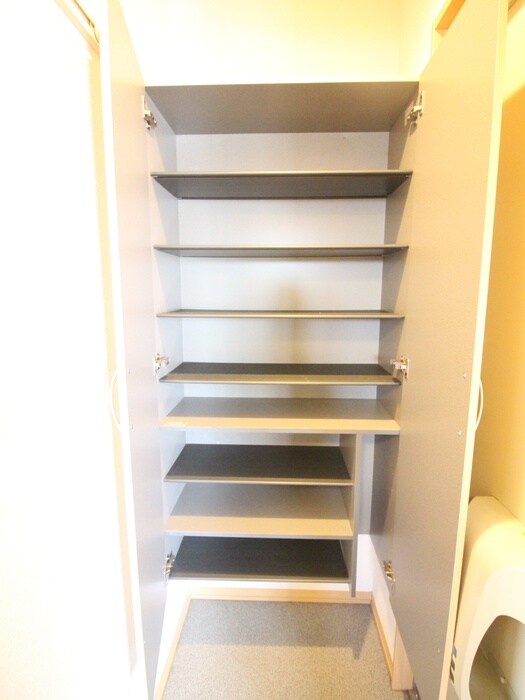 物件内観写真14　(靴箱)