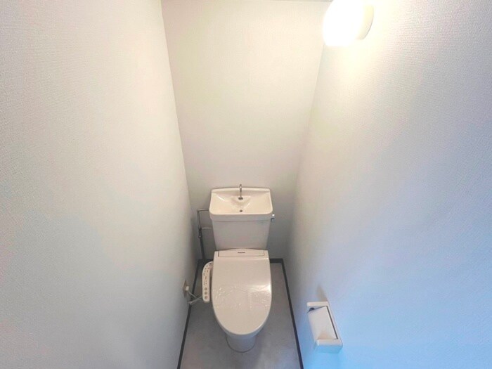 物件内観写真11　(トイレ)