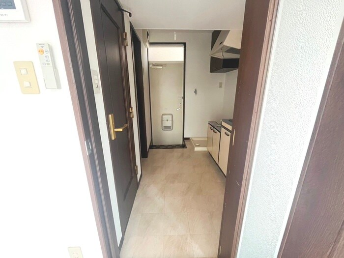 物件内観写真21　(廊下)