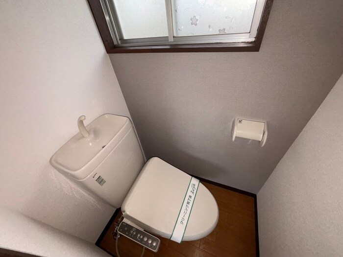 物件内観写真11　(トイレ)