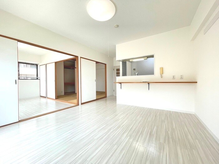 物件内観写真8　(居室)