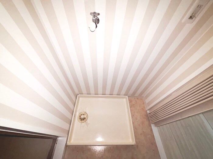 物件内観写真12　(洗濯機置場)