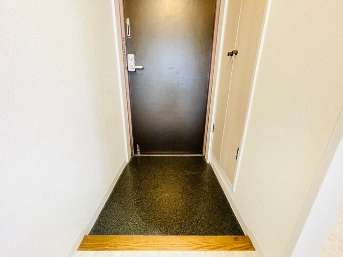 物件内観写真20　(玄関)