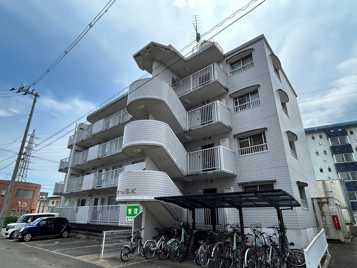 物件外観写真1　(外観写真)