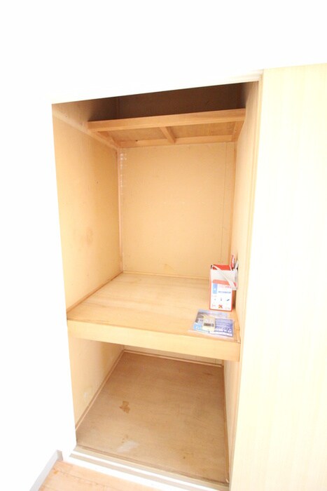 物件内観写真8　(収納)