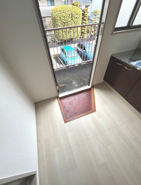 物件内観写真15　(玄関)