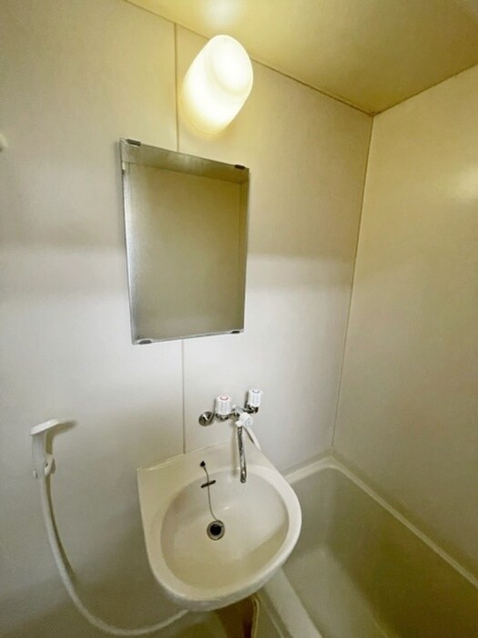 物件内観写真11　(洗面)