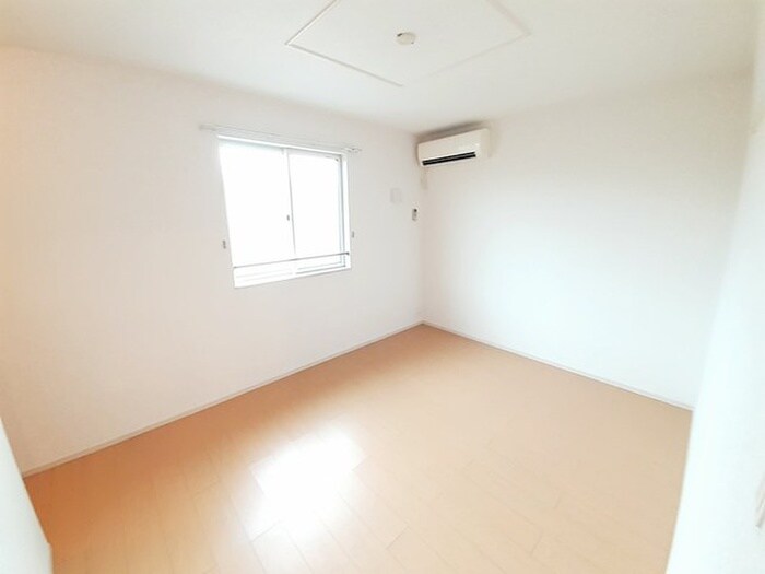 物件内観写真5　(居室)