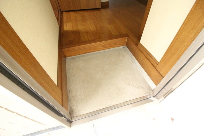 物件内観写真21　(玄関)
