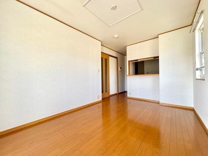 物件内観写真4　(居室)