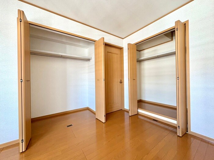 物件内観写真7　(収納)