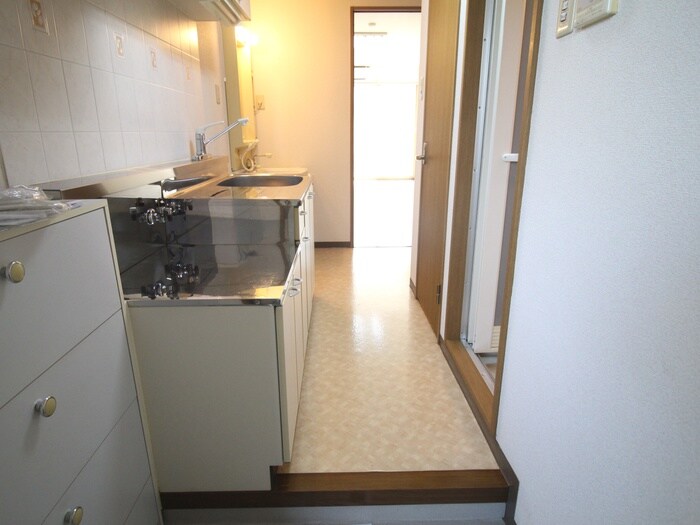 物件内観写真18　(廊下)