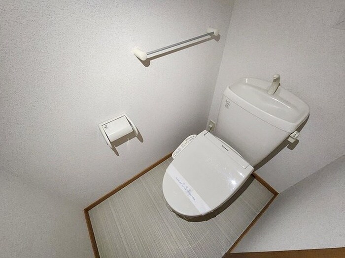 物件内観写真13　(トイレ)