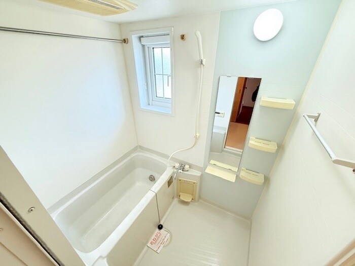 物件内観写真16　(トイレ)