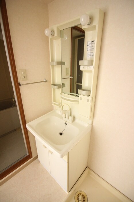 物件内観写真12　(洗面)