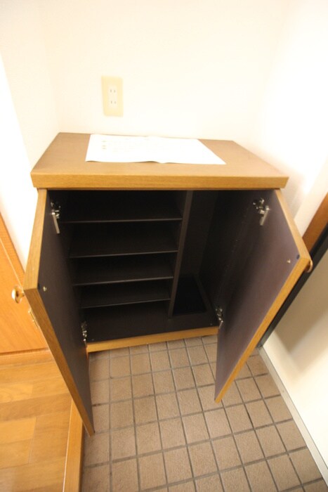 物件内観写真17　(靴箱)