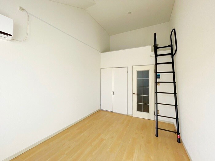 物件内観写真8　(居室)
