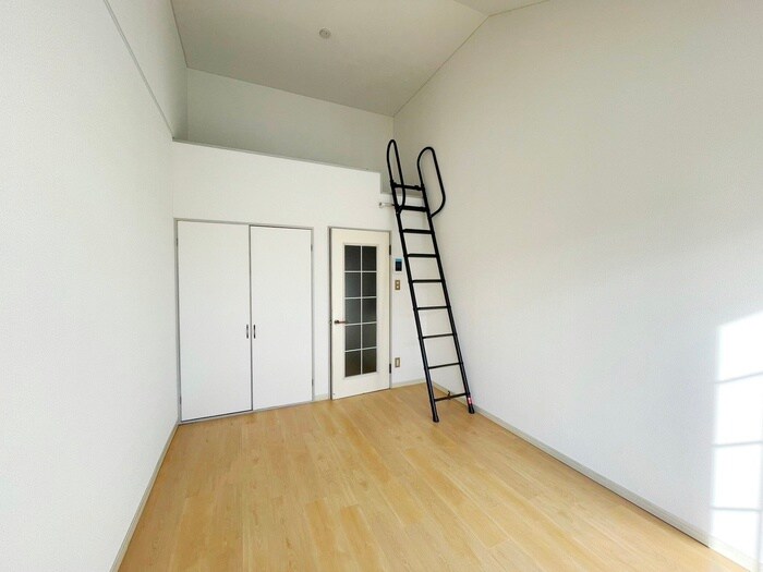 物件内観写真9　(居室)