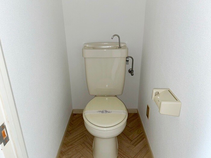 物件内観写真12　(トイレ)