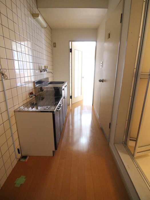 物件内観写真14　(廊下)