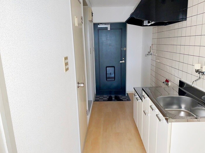 物件内観写真17　(廊下)